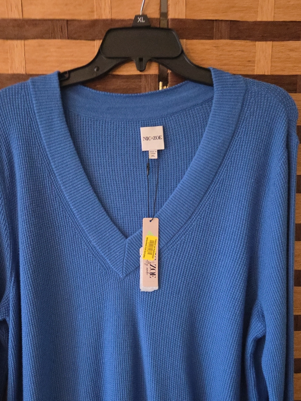 NWT! NIC+ZOE Bright Blue V-Neck Waffle Sweater $138 Msrp - Picture 3 of 9